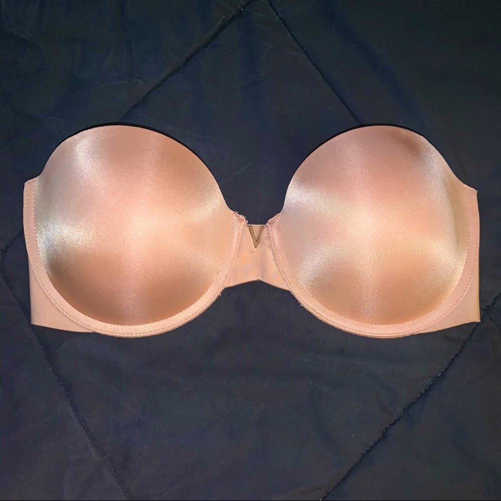 Victoria’s Secret’s Strapless Bra